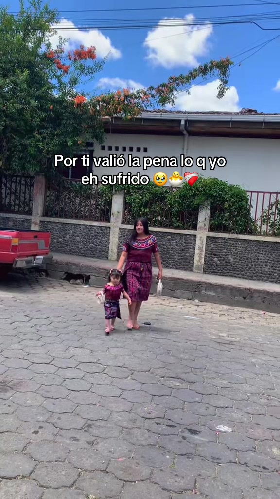 @Lore🕷️🫦
