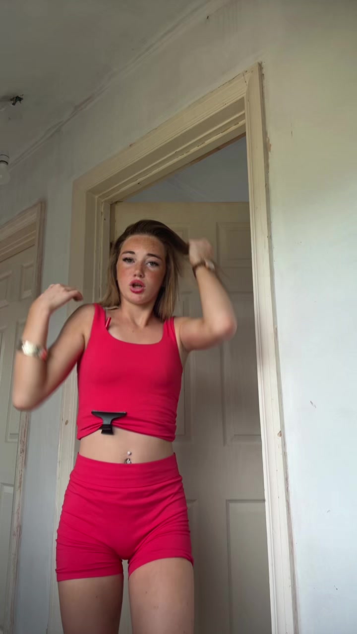 @𝐁𝐞𝐥𝐥𝐞𝐥𝐨𝐮𝐢𝐬𝐞𝐟𝐨𝐫𝐝