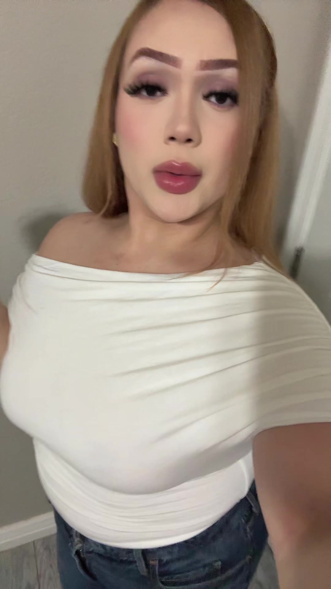 @L A T A N I A 🍒🪄