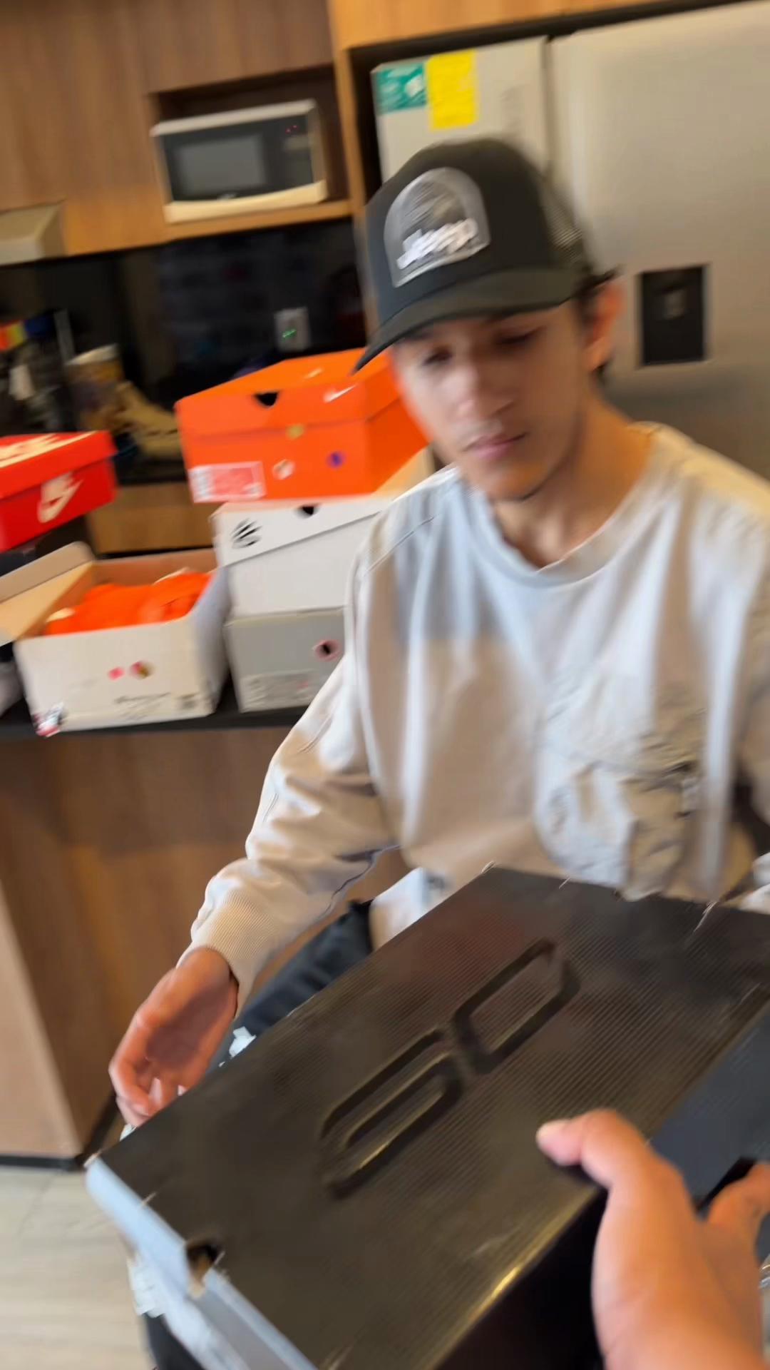@Familia Sneaker