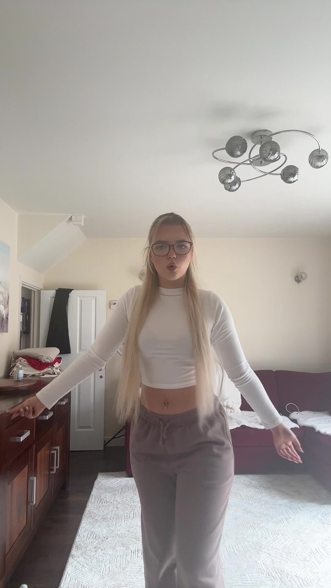 @️