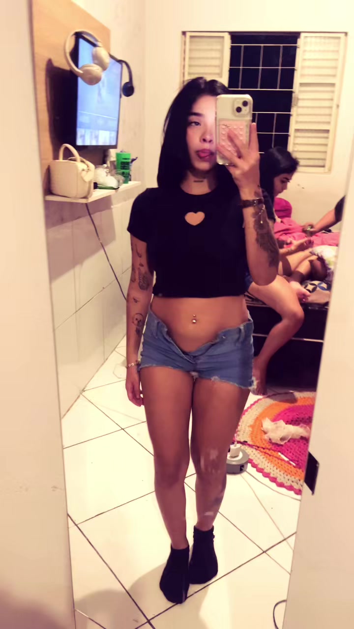 @yasminbrunethi
