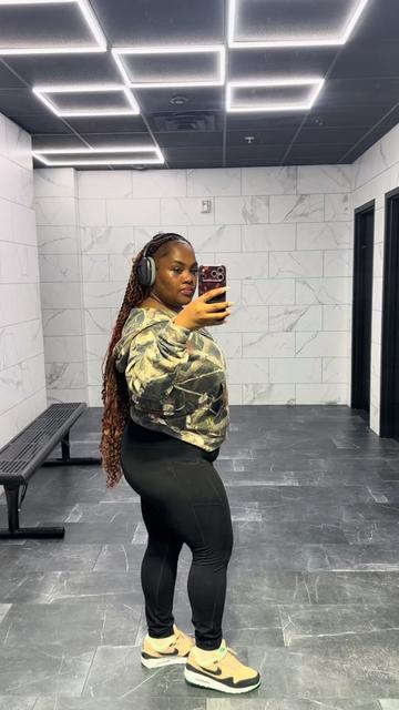 @JAS 🫶🏾✨ fat but, fit.