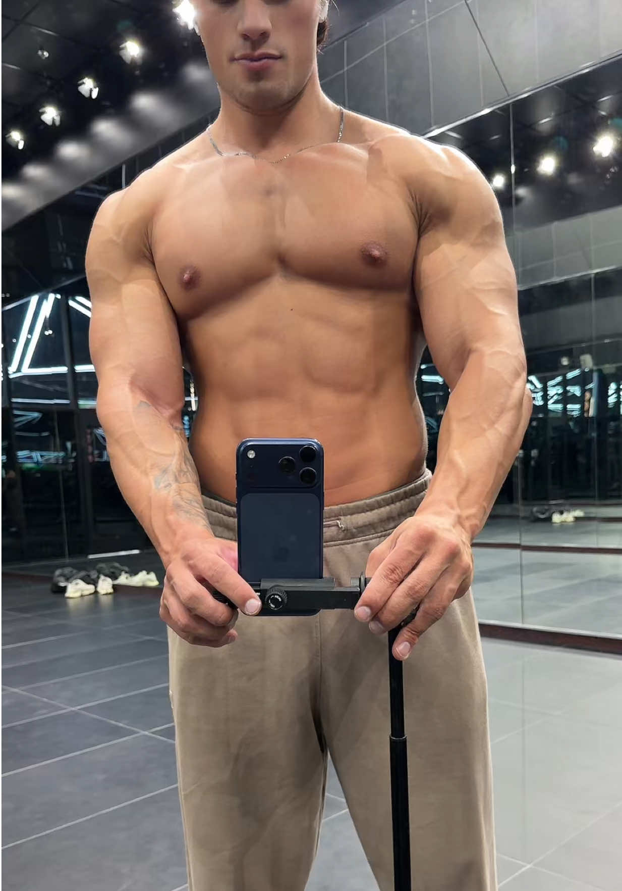 @landonsthompson