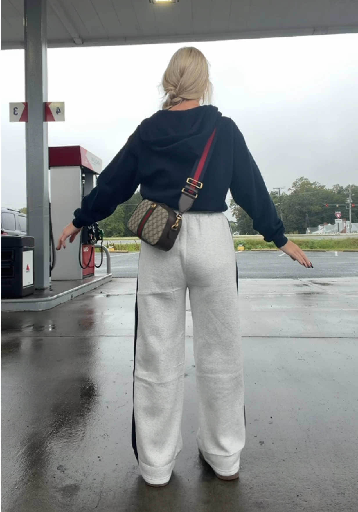 @𝕃𝕠𝕣𝕖𝕟 𝔼𝕝𝕚𝕫𝕒𝕓𝕖𝕥𝕙