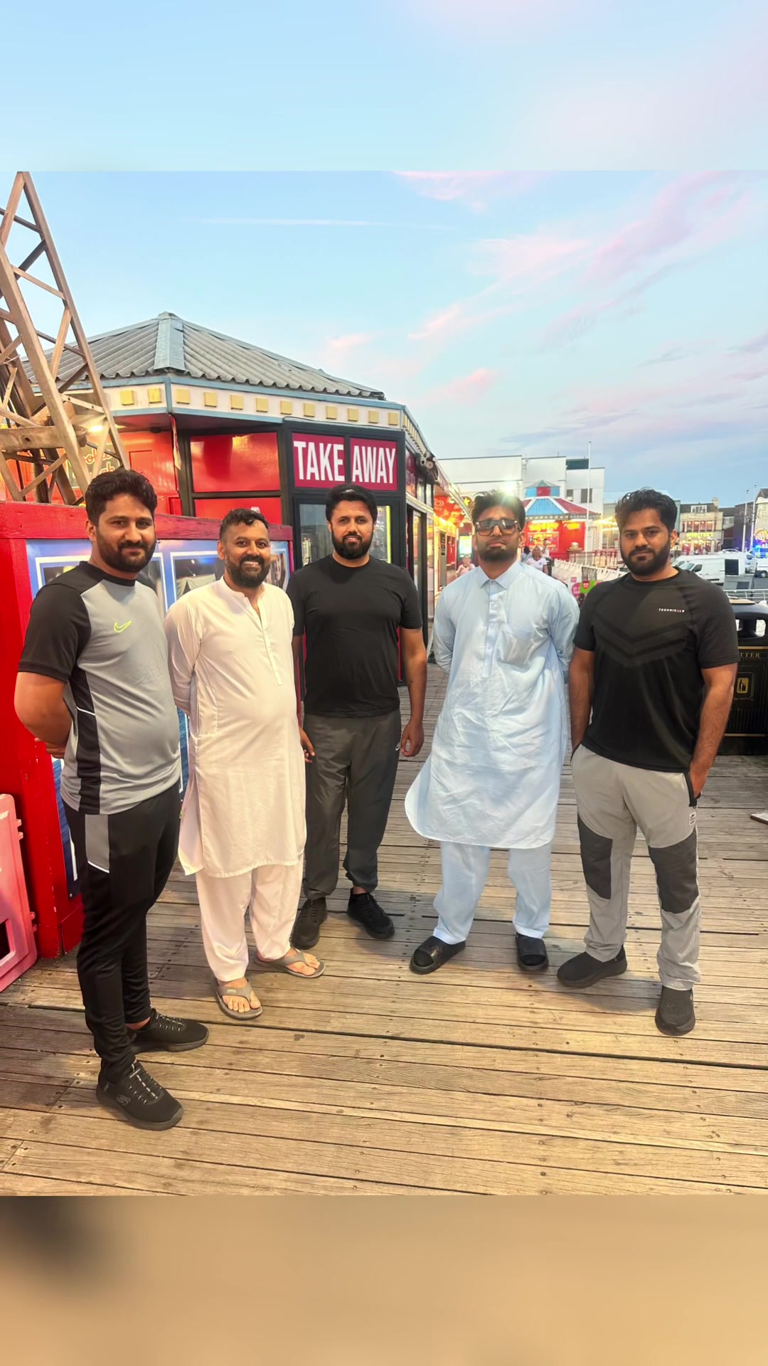 @MRajkhan🇬🇧