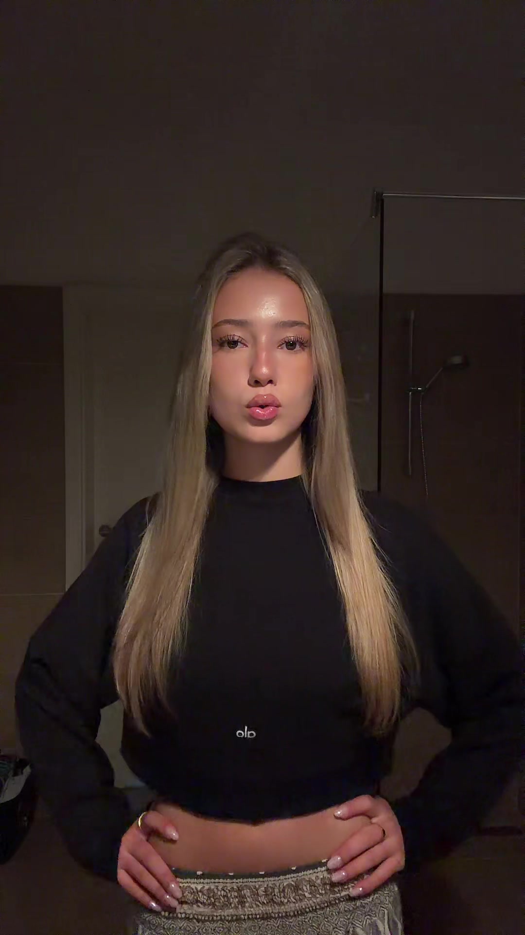 @𝒮