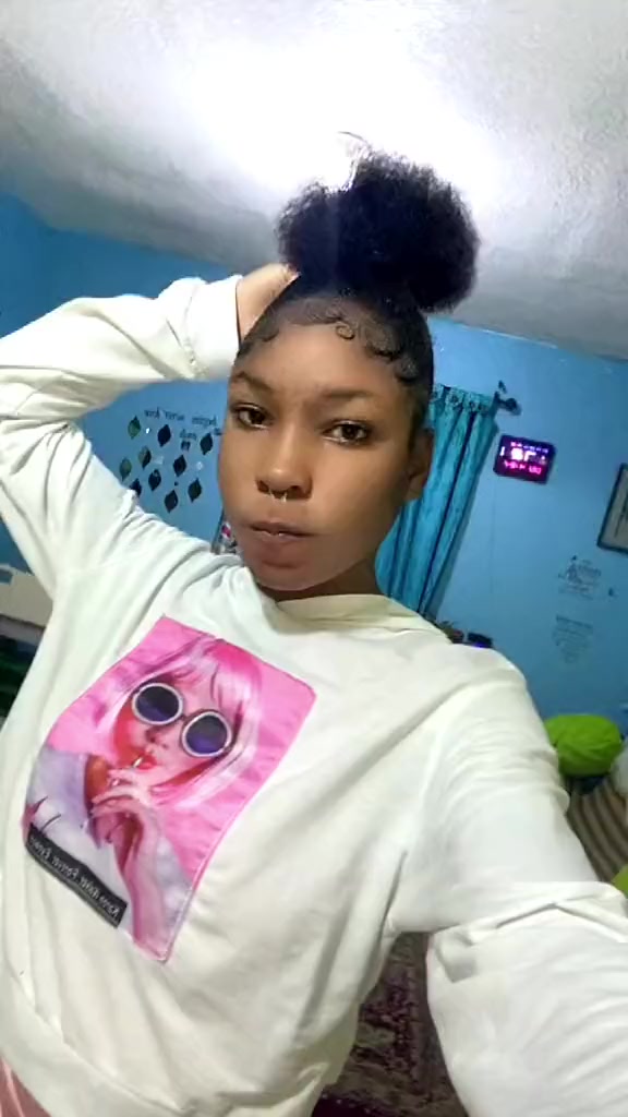 @4ce 🐇🤬.