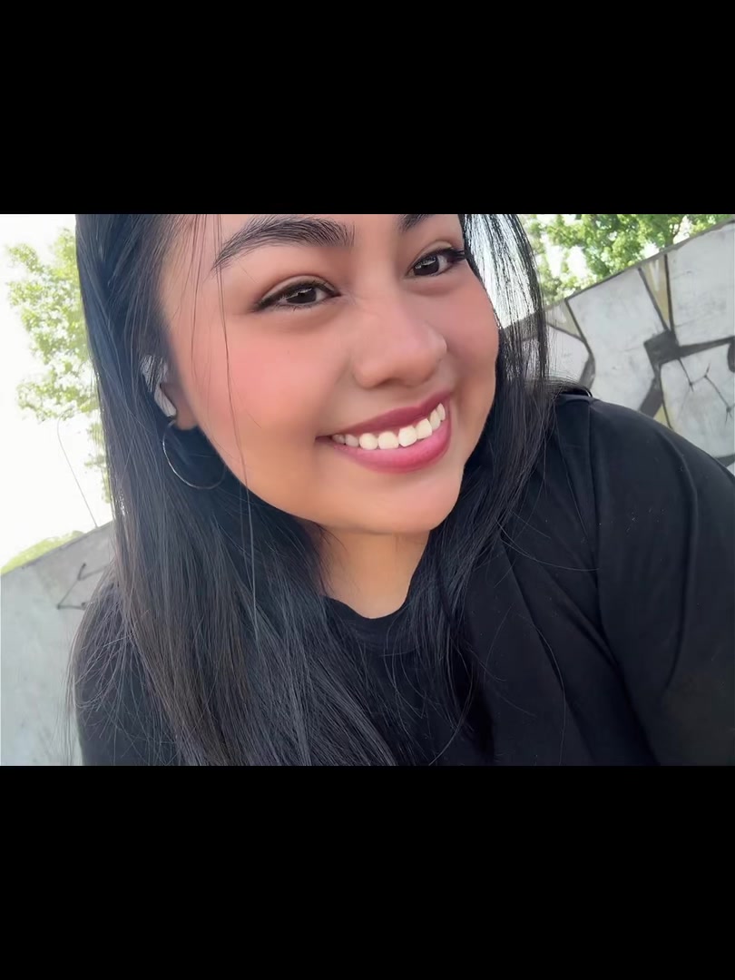 @Hilda🖤🌻