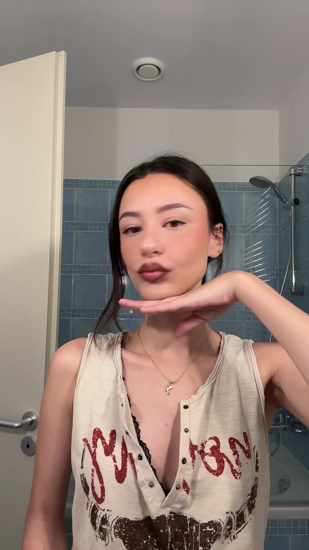 @Esther