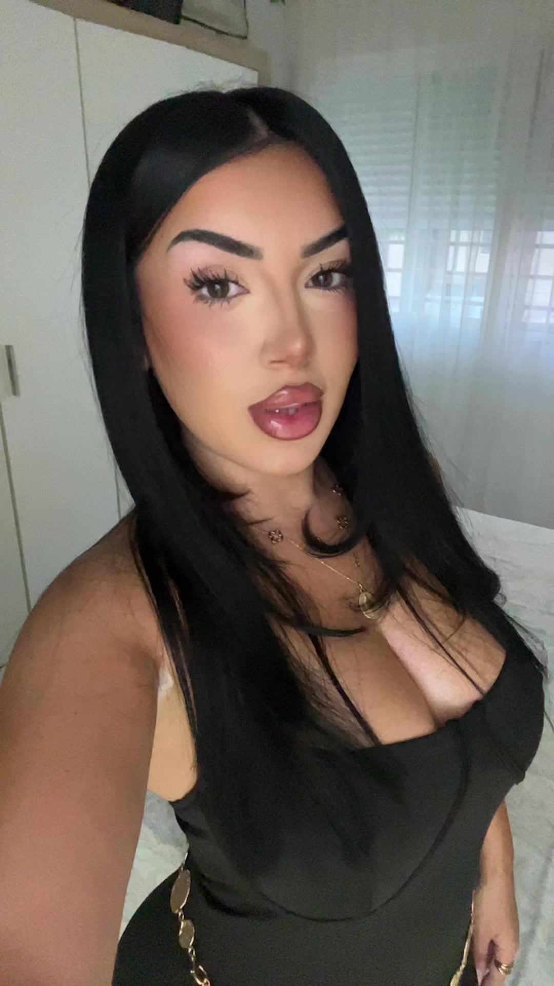 @sheilatrs