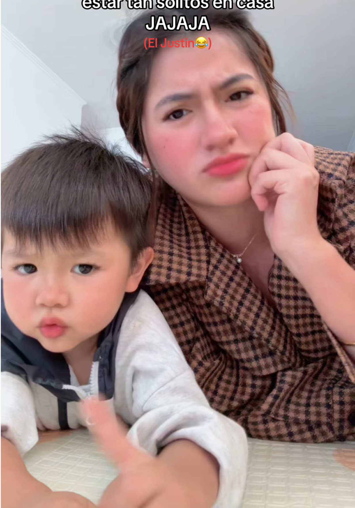 @Carolay🇨🇳🇵🇪🇨🇱
