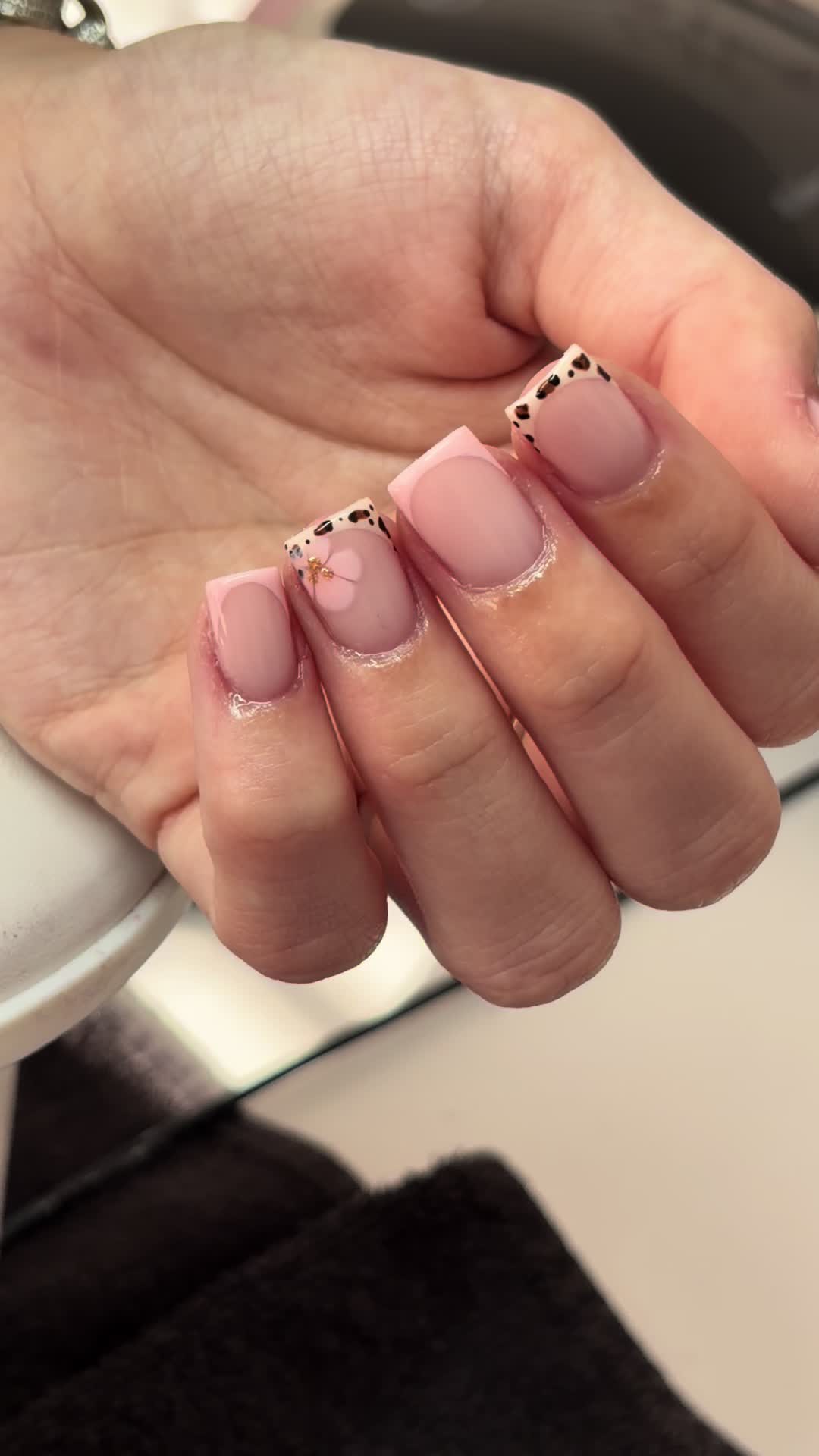 @L.J.K Nails & Beauty