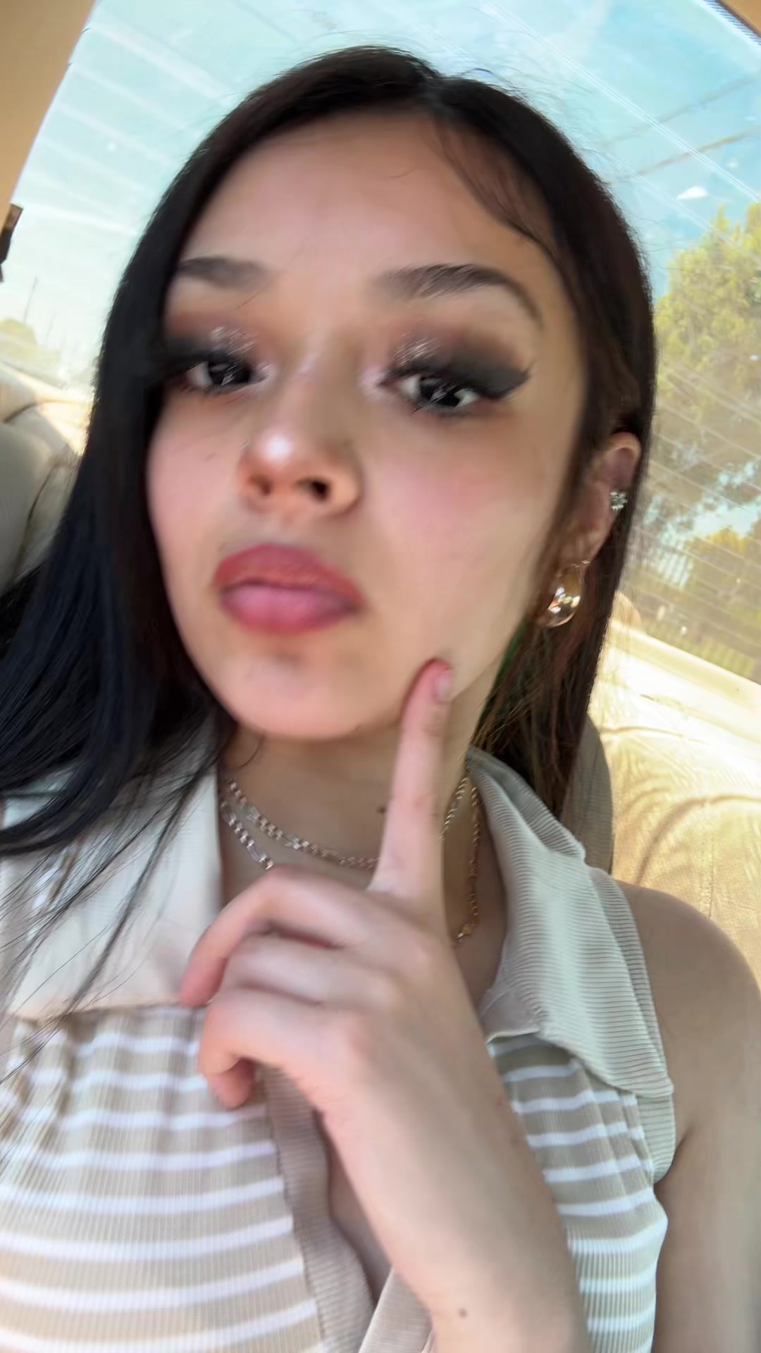 @￶