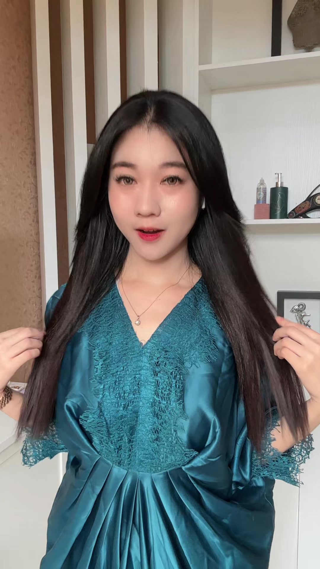 @Dewi
