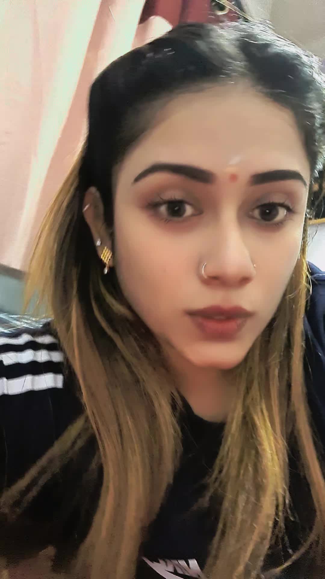 @Aisvini Aishu