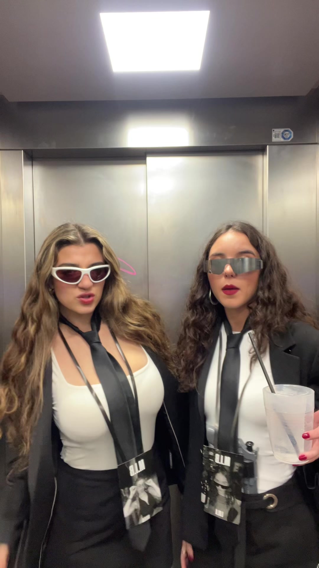 @Lolaa