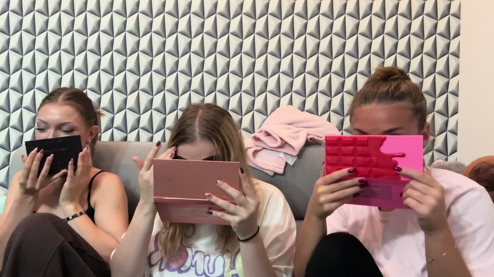 @2xazuzx2