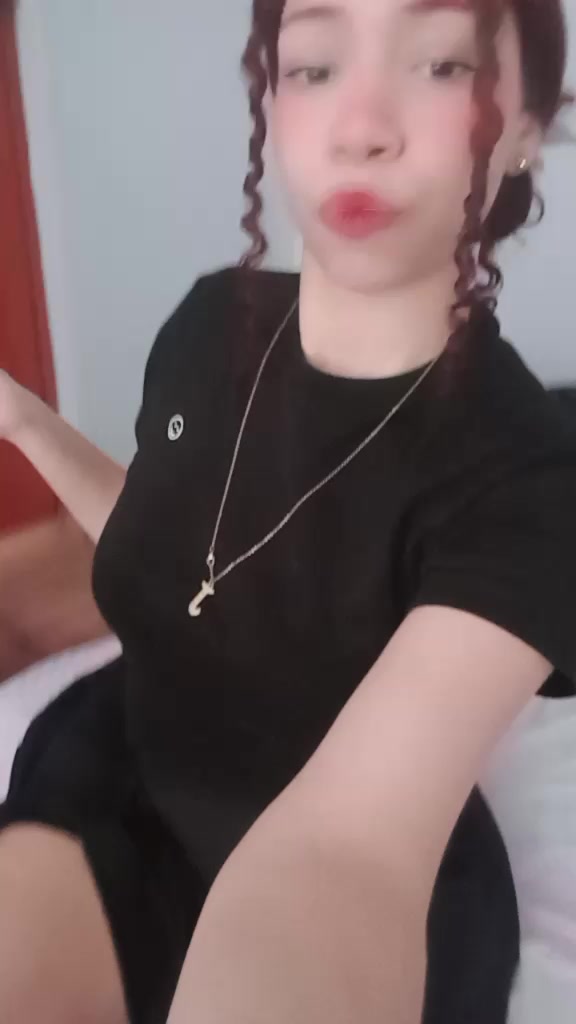 @la ni&ntilde;a 🇻🇪🍒🇵🇪de Aragua