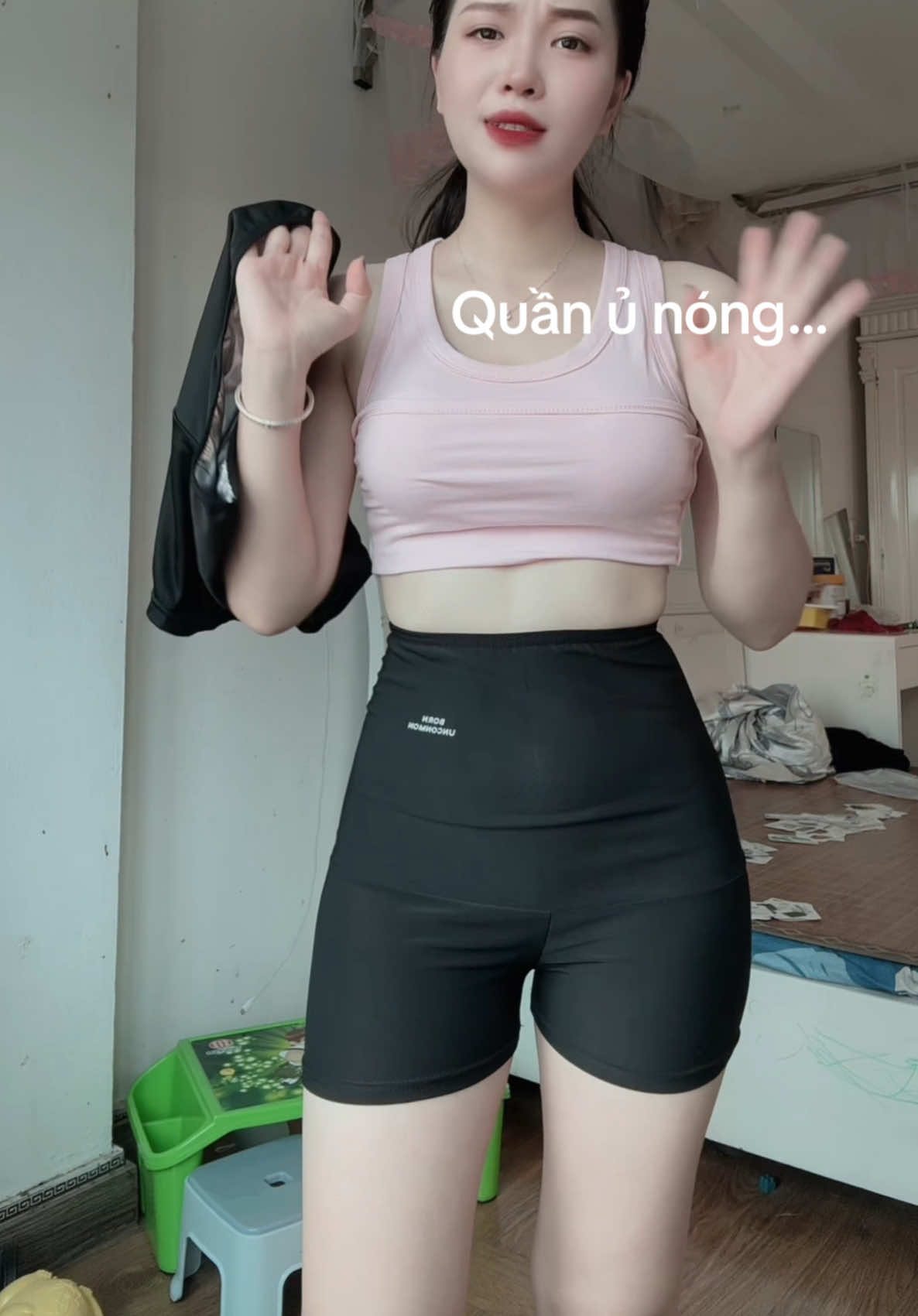 @Nguyệt