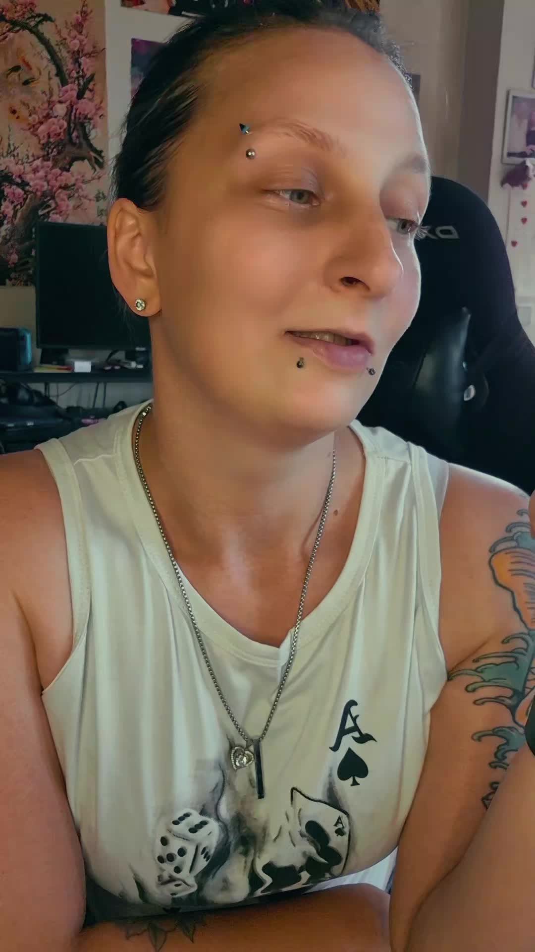 @DeviilGiirl