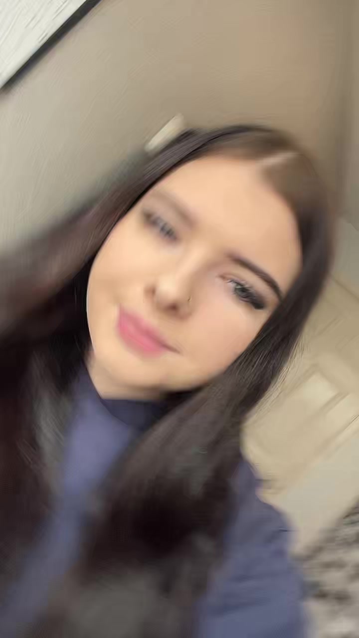 @𝒮 𝒸 𝒶 𝓇 𝓁 ℯ 𝓉 𝓉🇬🇧🐊🎸