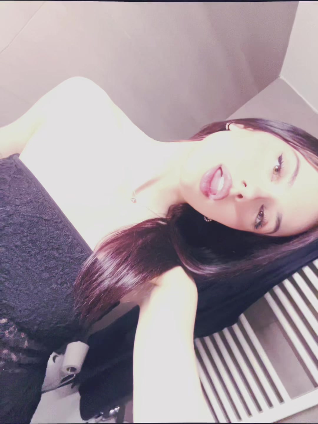 @Kiki