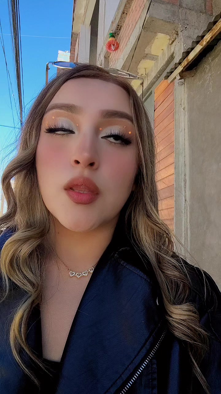 @𝗡𝗜𝗞𝗛𝗬  𝗦𝗢𝗟𝗜𝗭