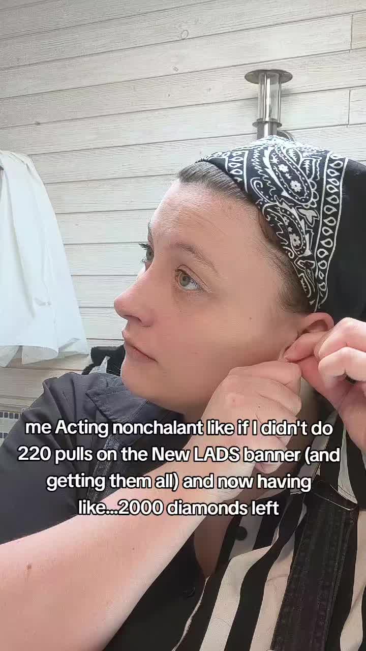 @NonnonCosplay