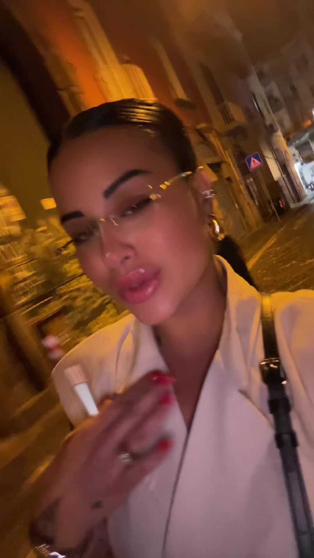 @•𝙰𝚛𝚢•