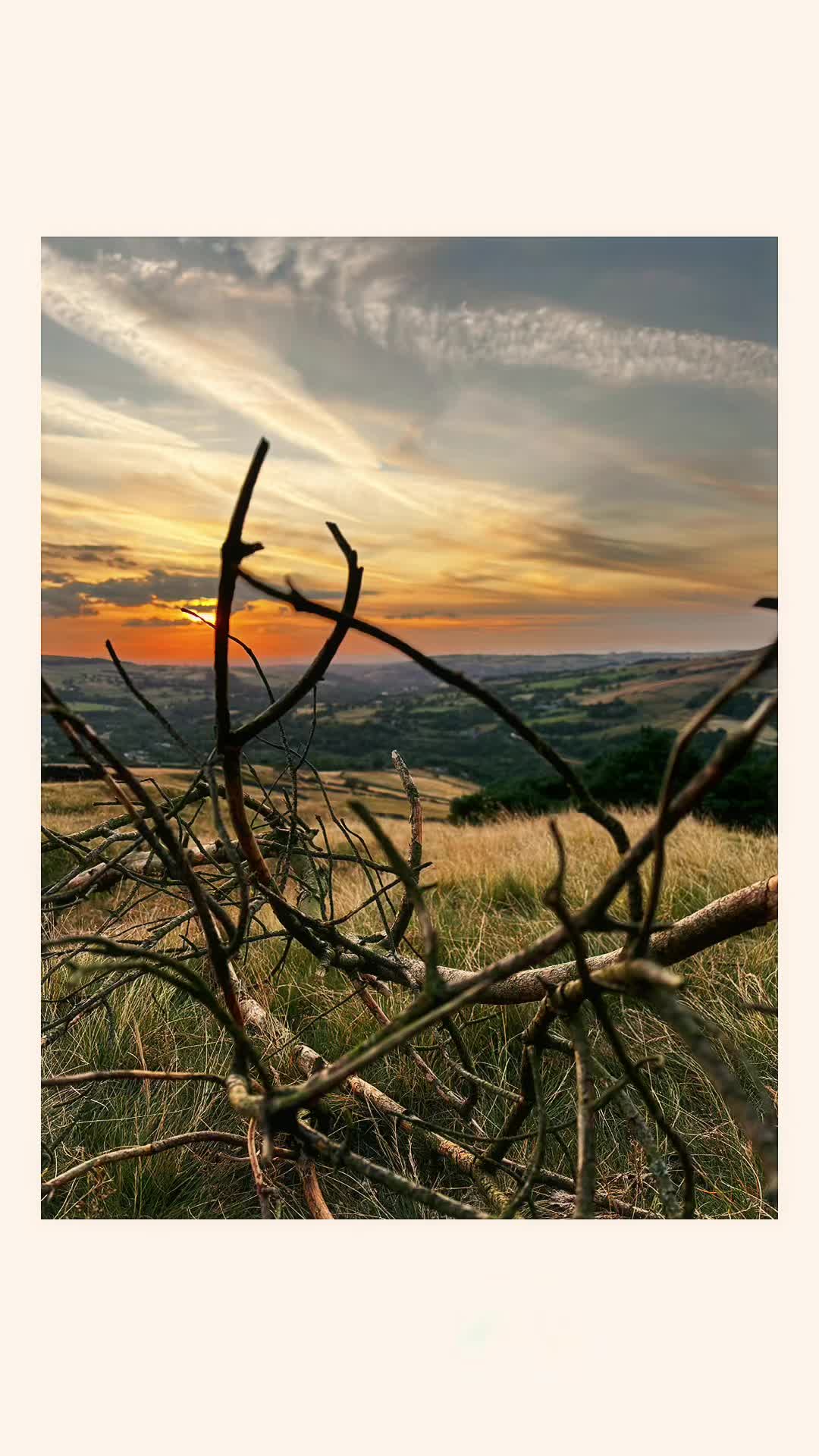 @AdamLinds - Hiking & Outdoors