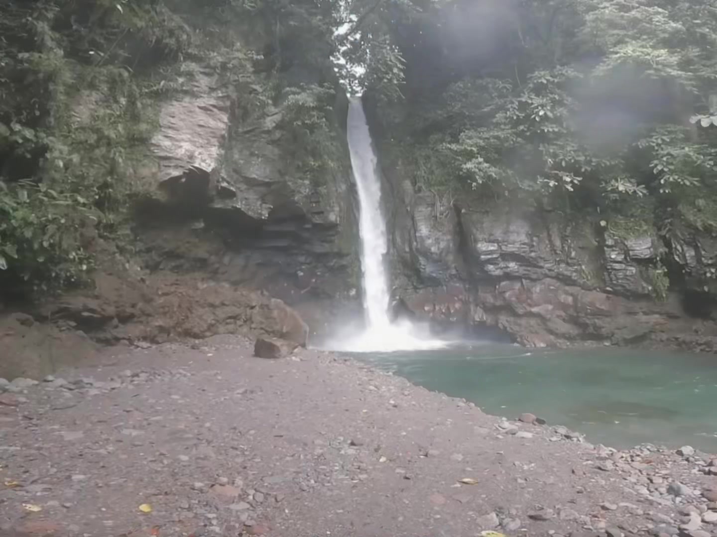 @𝓜.