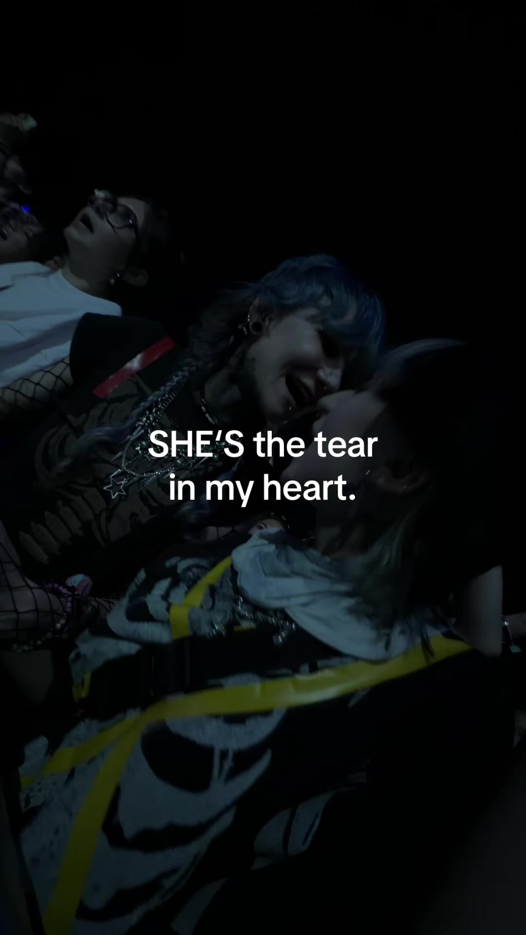 @navy_bluu