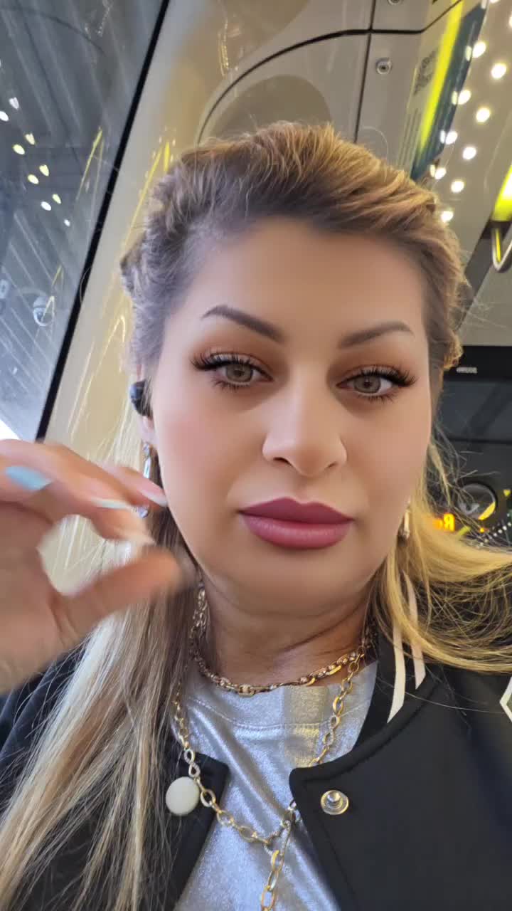 @Șefa Blondy🥰
