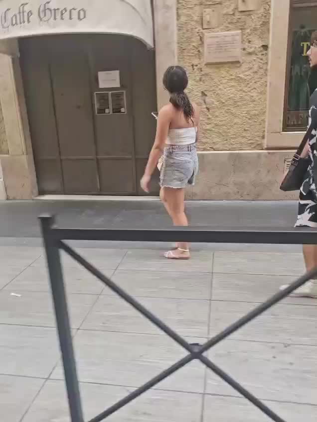 @Lia Longobardi