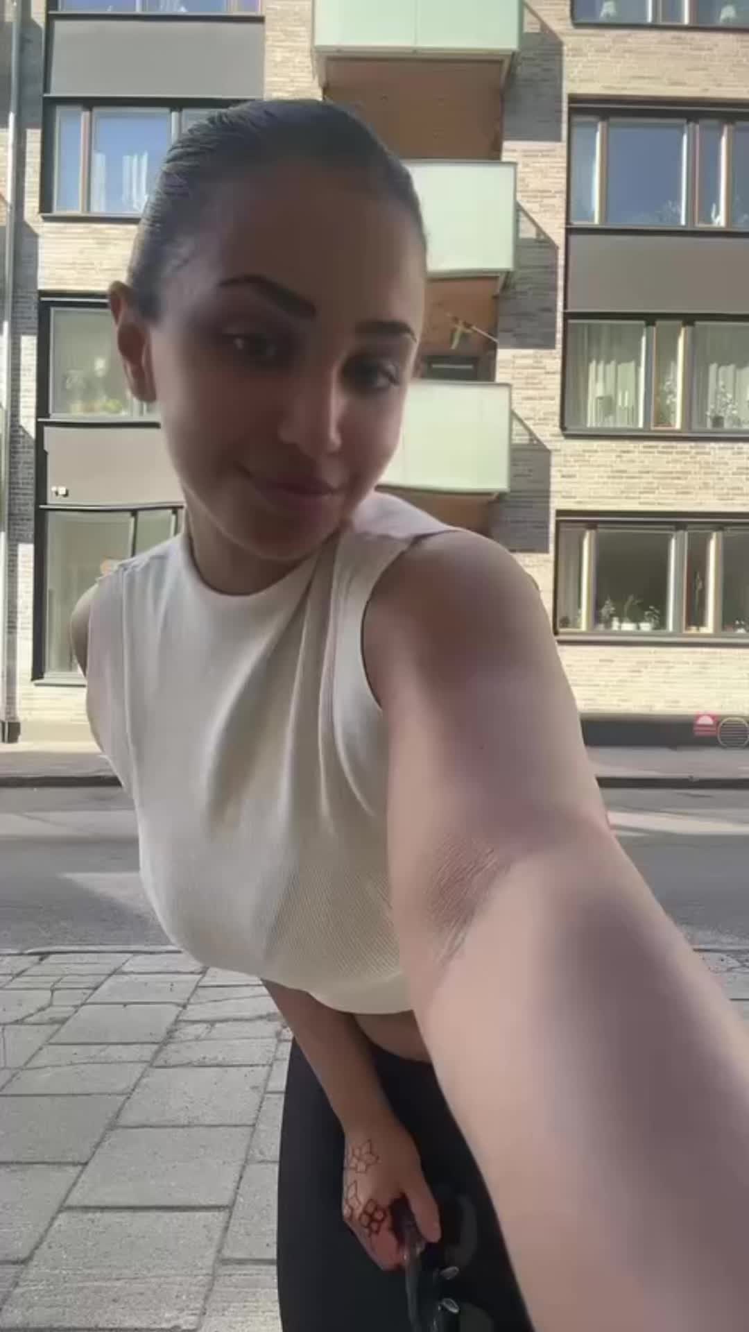 @$