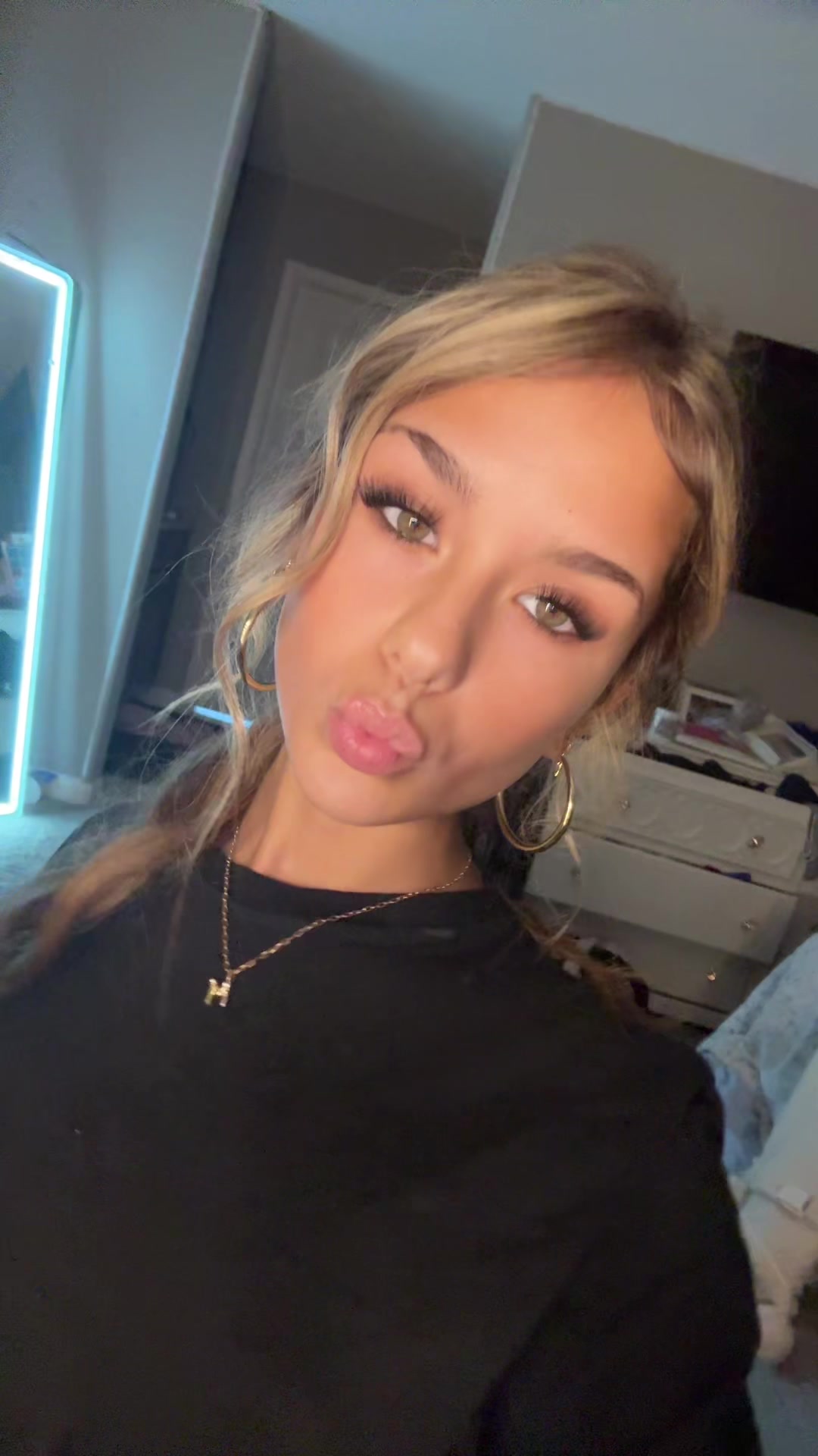 @adrianna