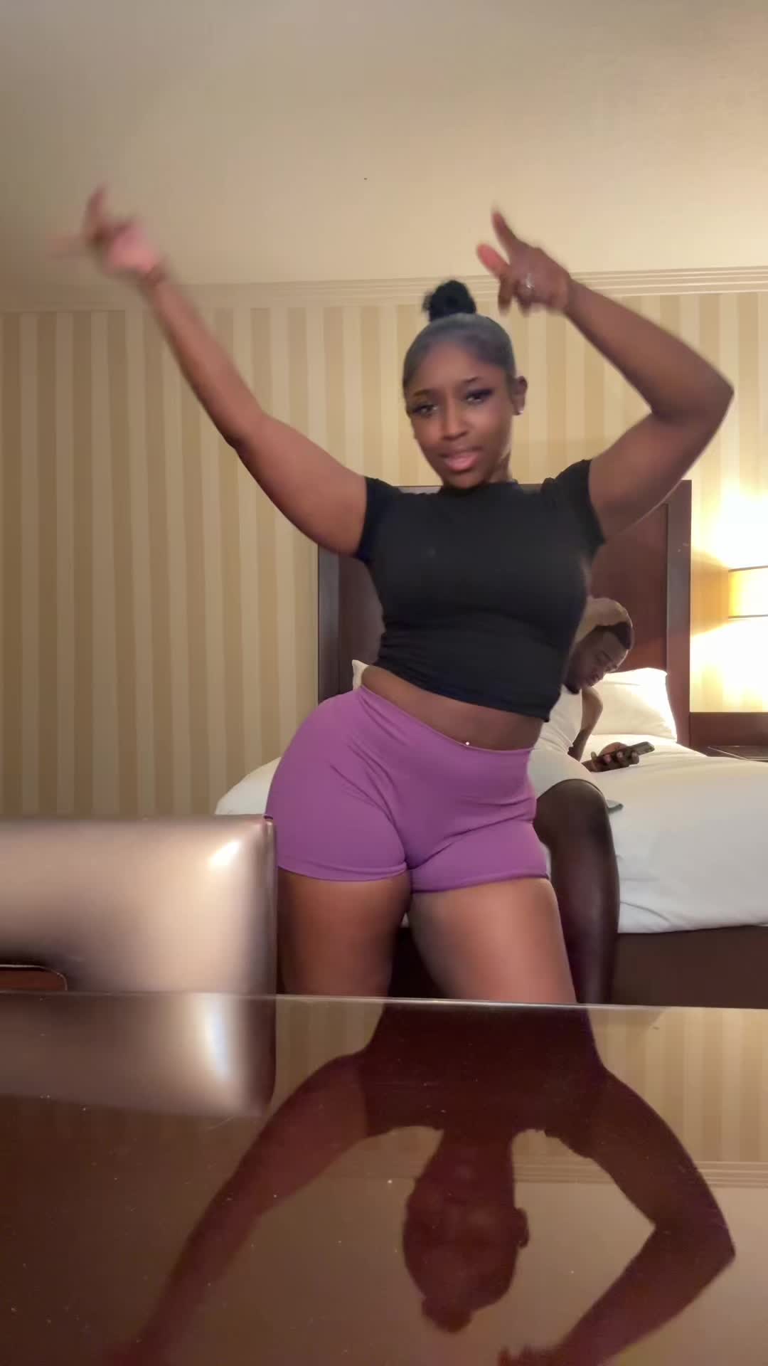 @Dablackbarbb