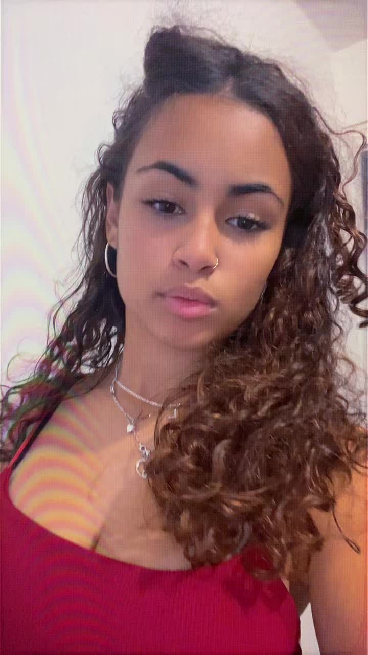 @L&eacute;a&rsquo;🥭🇷🇪