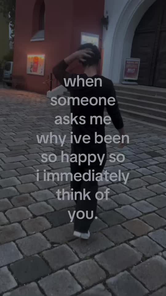 @(ᴇ ᴍ ɪ ʟ ʟ ɪ ᴏ)