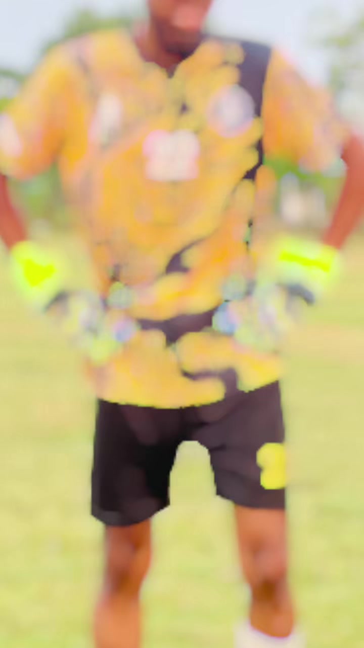 @𝐀𝐒𝐇 22🧤🇱🇰