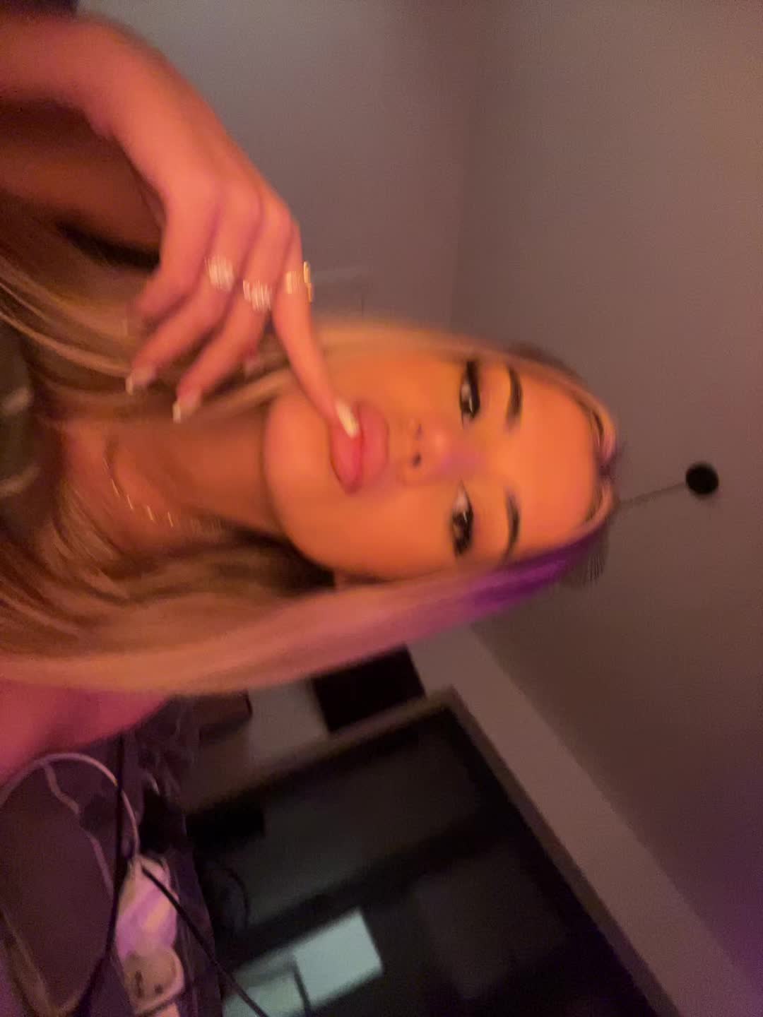 @𝓜𝓪𝓻𝓲