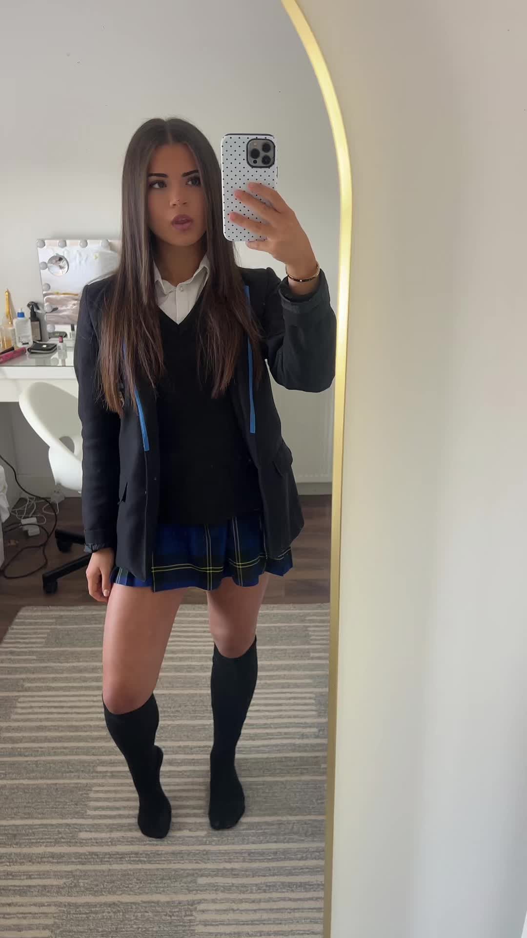 @𝓅𝒶𝓉𝓇𝒾𝓈𝒾𝒶 ℯ𝓁ℯ𝓃𝒾 👸🏽