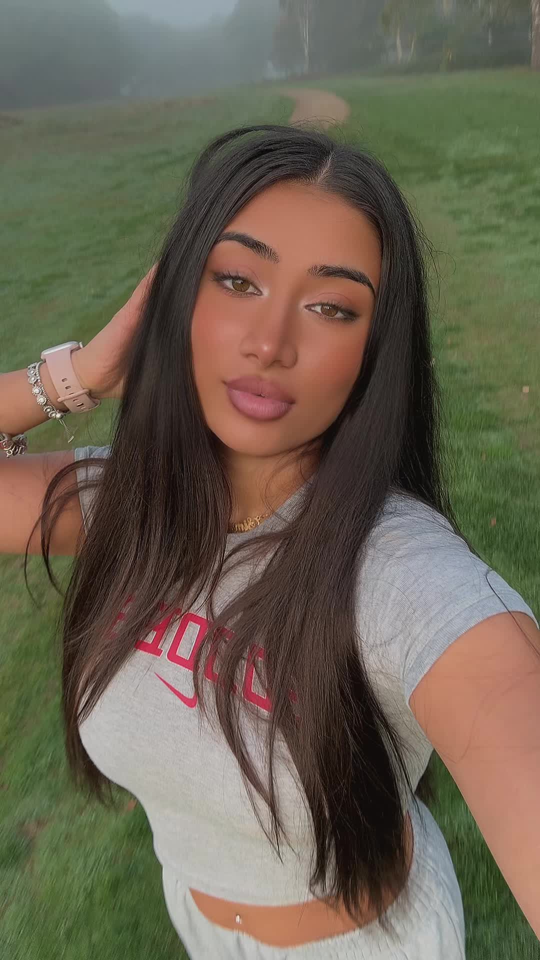 @Simran 💕