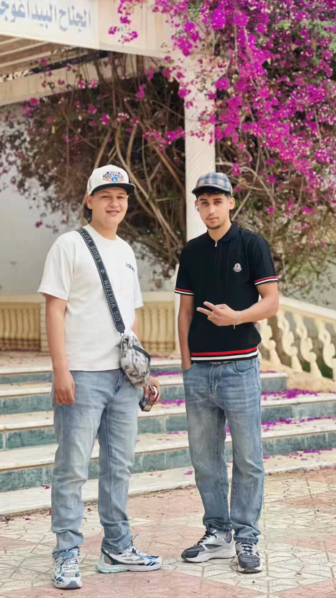 @r_chinwi_25