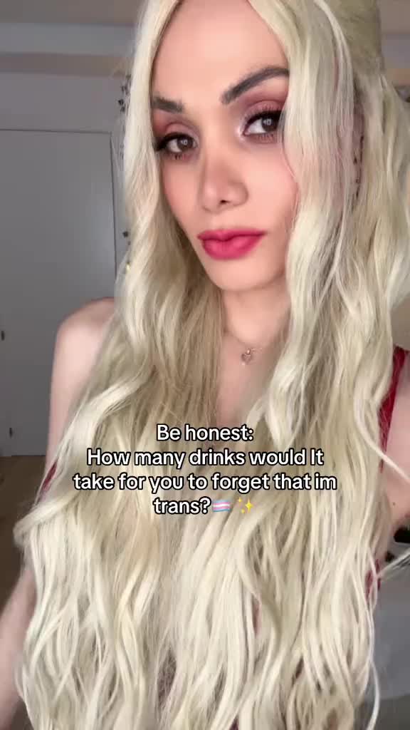 @Ashley_James