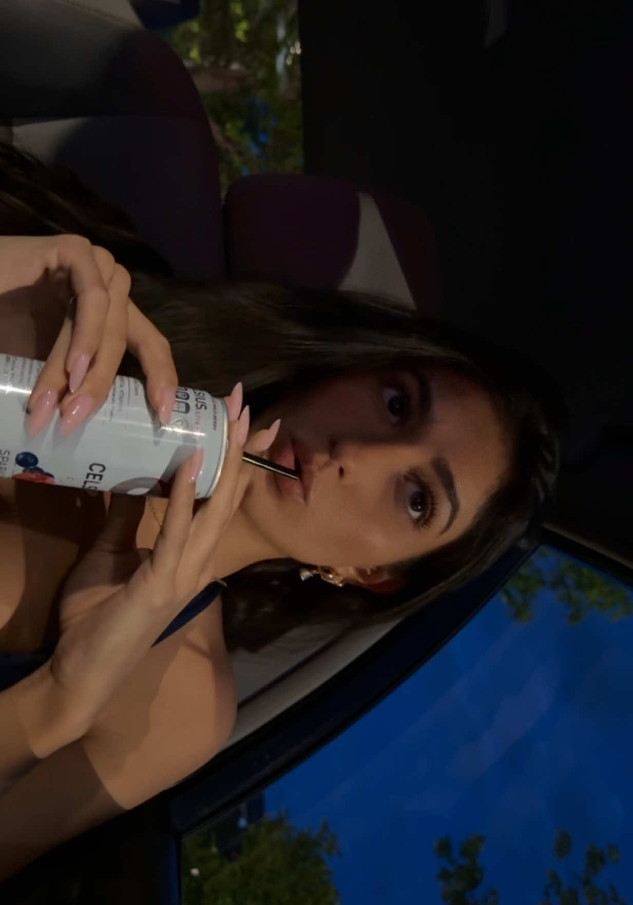 @Lara