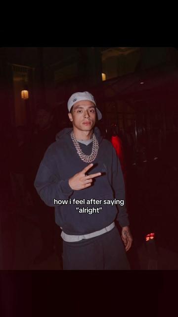 @???