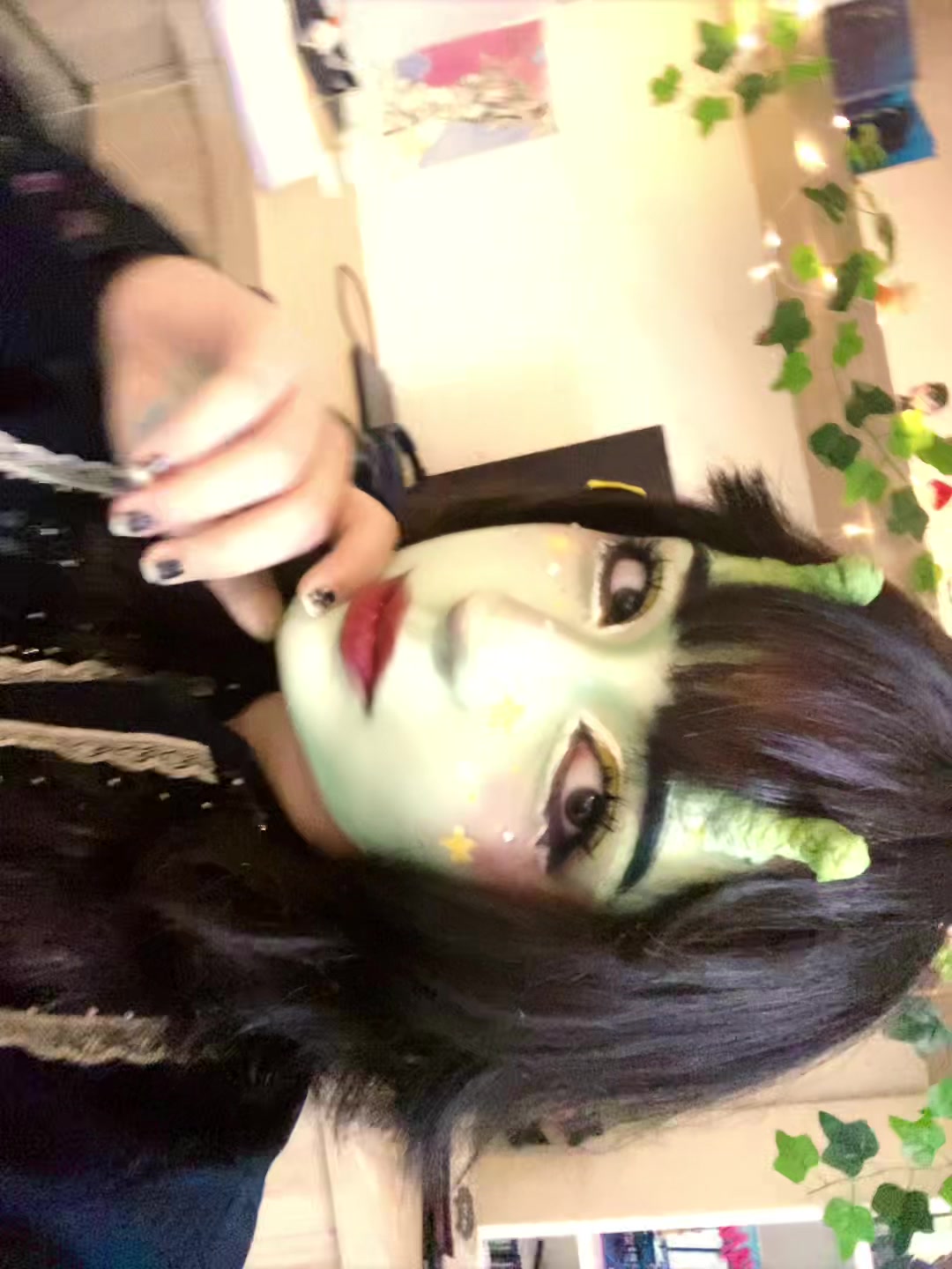 @mel_alien0