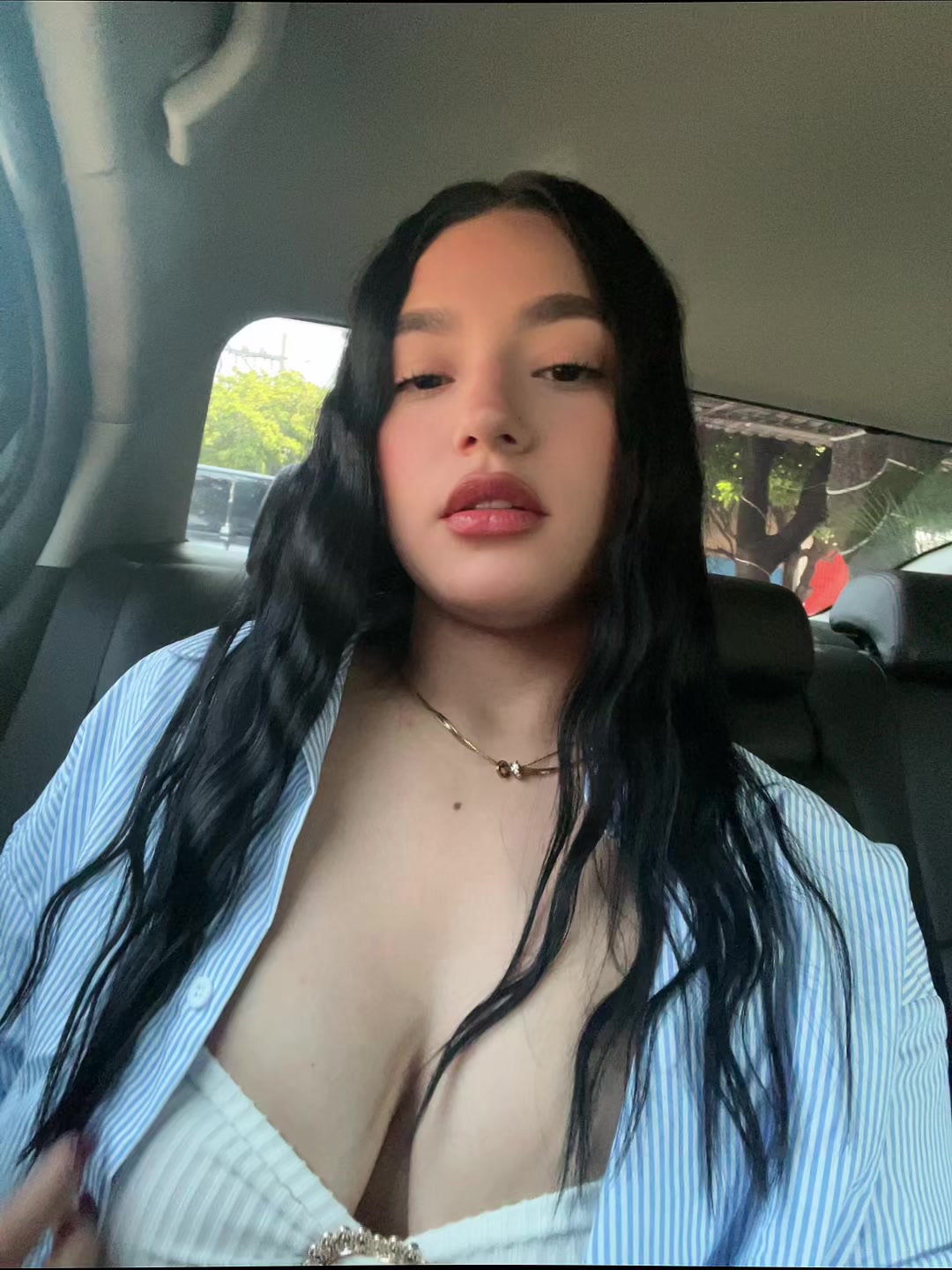 @Valentina🖤